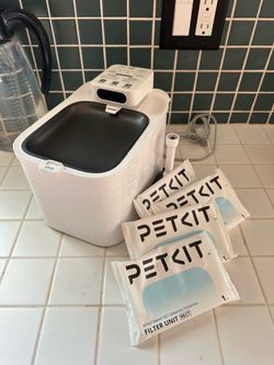 NEW PetKit water fountain with 4 filters
