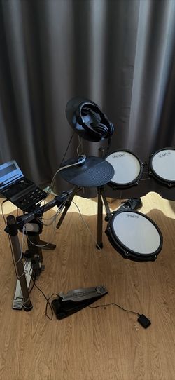 Simmons Electronic Drum Kit Set