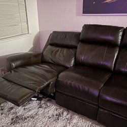 Power Reclining Leather Sofa – 3-Seater with Cup Holders & Storage
