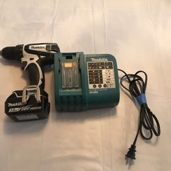 Makita drill with 18V battery and charger set
