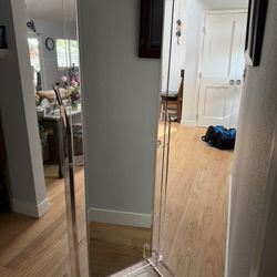 Freestanding 5’ Mirror 