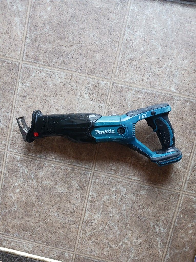 Makita Saw Saw
