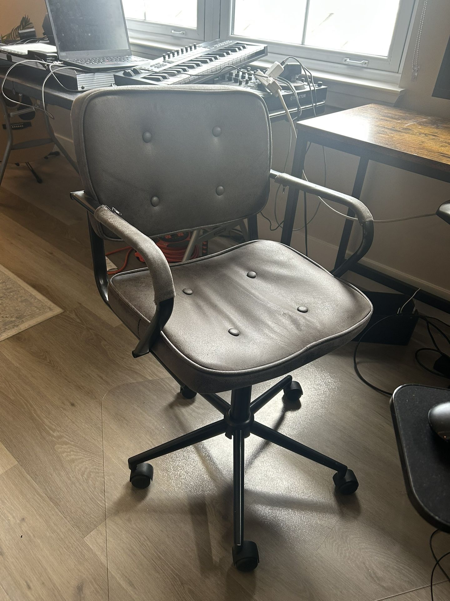 Rolling Desk Chair