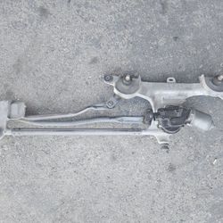 2010  - 2011 Toyota Prius Windshield Wiper Motor 