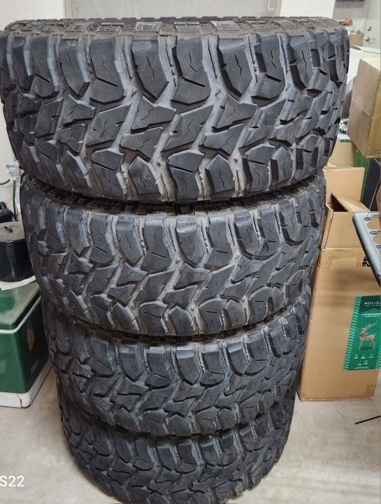 Tires 33.12.50.20