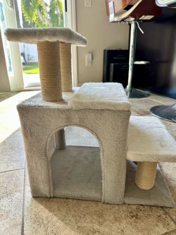 Cat Tower with Pet Steps