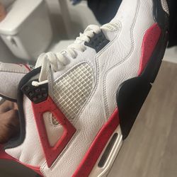 Air Jordan 4