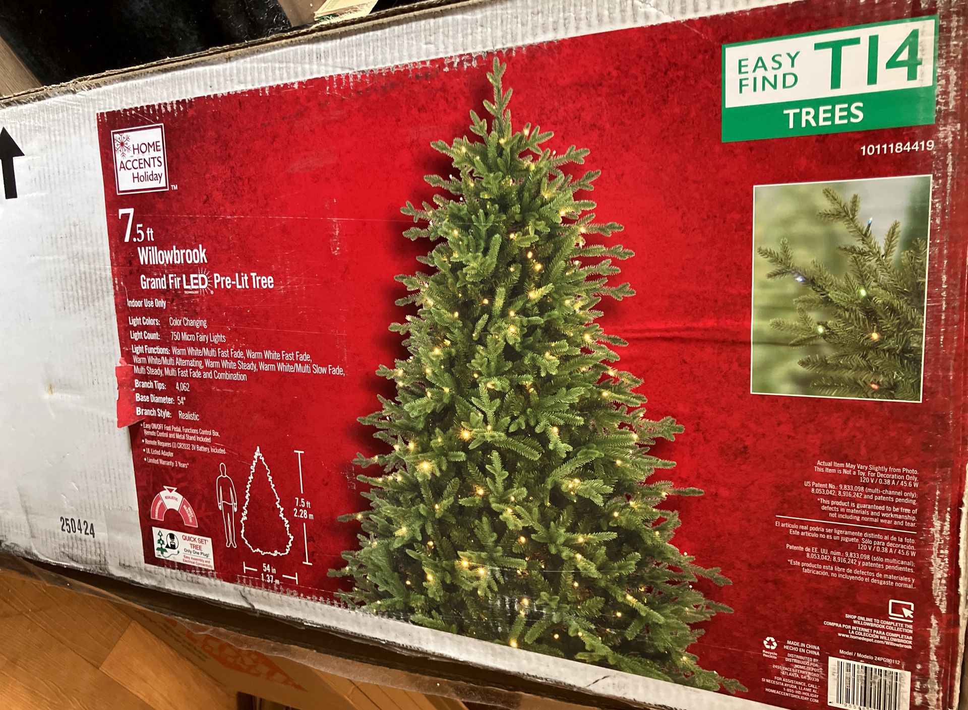 7.5 Ft Pre lit Willowbrook Christmas Tree