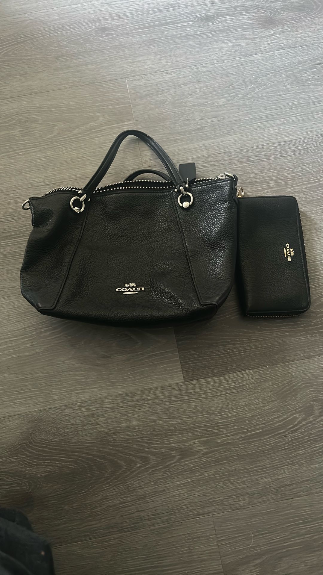Women’s Coach Purse & Wallet