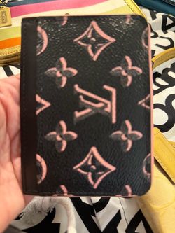Limited edition, LV wallet