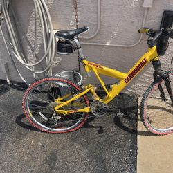 Cannondale Super v500 Bike