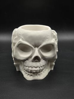 Hear/speak/see no evil skull pots paint kit