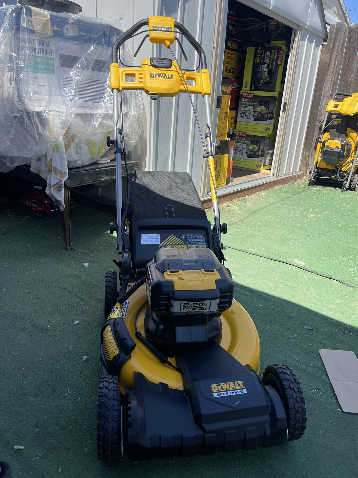 DEWALT 20V MAX Battery Powered Walk Behind Self