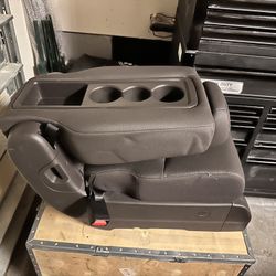 Odyssey Middle Seat