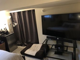 65” 4K Samsung UHDTV (new with box, 3 months old)