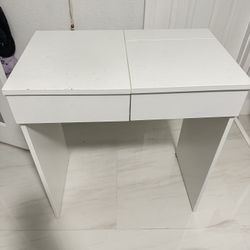 Vanity desk 