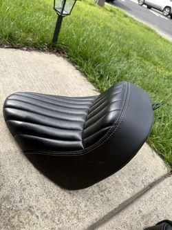 Harley Davidson 2022 Street Bob Seat And Pillion