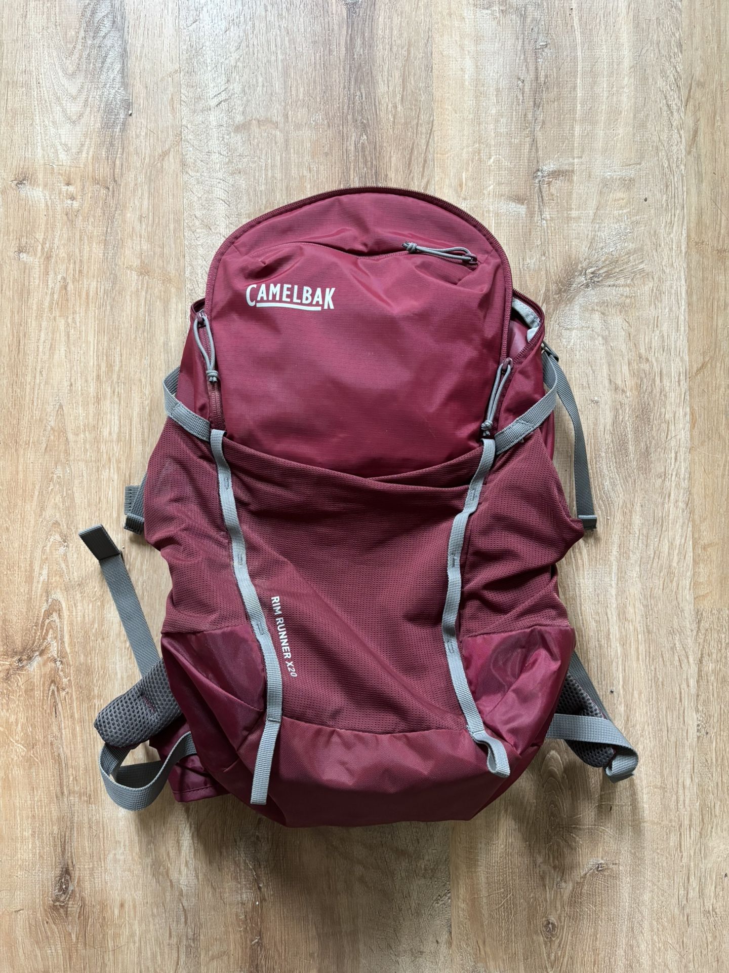 Camelbak Women’s Rim Runner X20 Hiking Pack