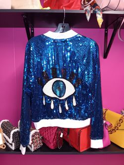 Eye Capturing Jacket 