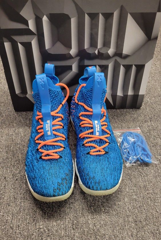 Nike LeBron 15 Hardwood Classics Size 10.5 897648-400
