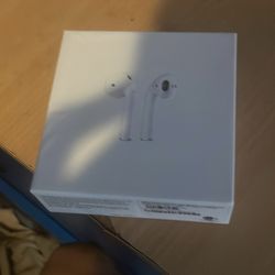 Apple AirPods with Case - Works Perfectly