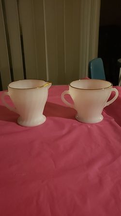 Sugar and creamer set