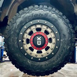 On-Sale New: XD 17” 6x135 6x139.7 Wheels & 285-70-17 BF Goodrich Ko2 Tires For 6 Lug Truck SUV (We Finance)