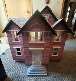 Melissa and Doug big vintage doll house real wood
