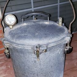 Antique Dixie Pressure Cooker 