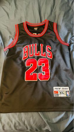 Near New Michael Jordan Collectors Edition Jersey