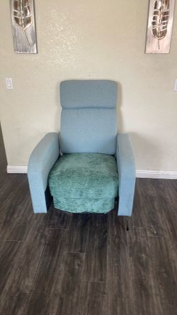 Green sofa new $50