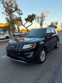 2016 Ford Explorer