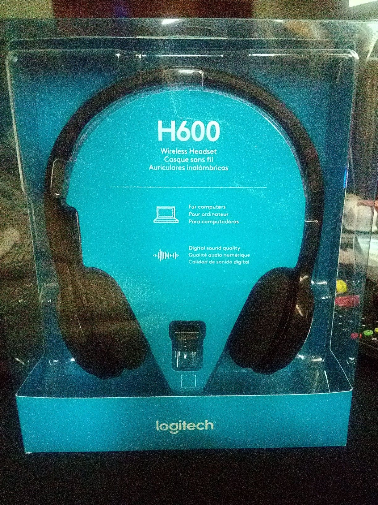 Logitech H600 Wireless Headset For computers and game consoles