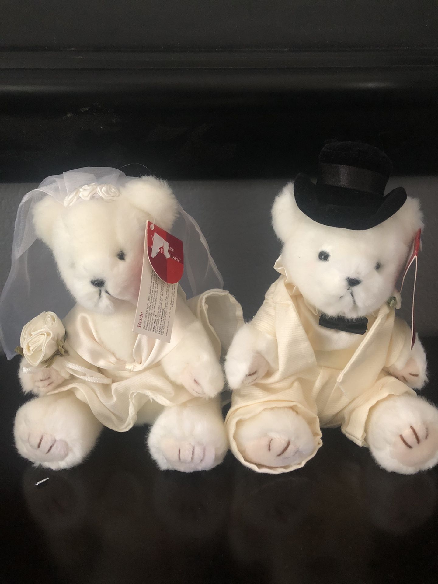 Bride and Groom Teddy Bears Wedding
