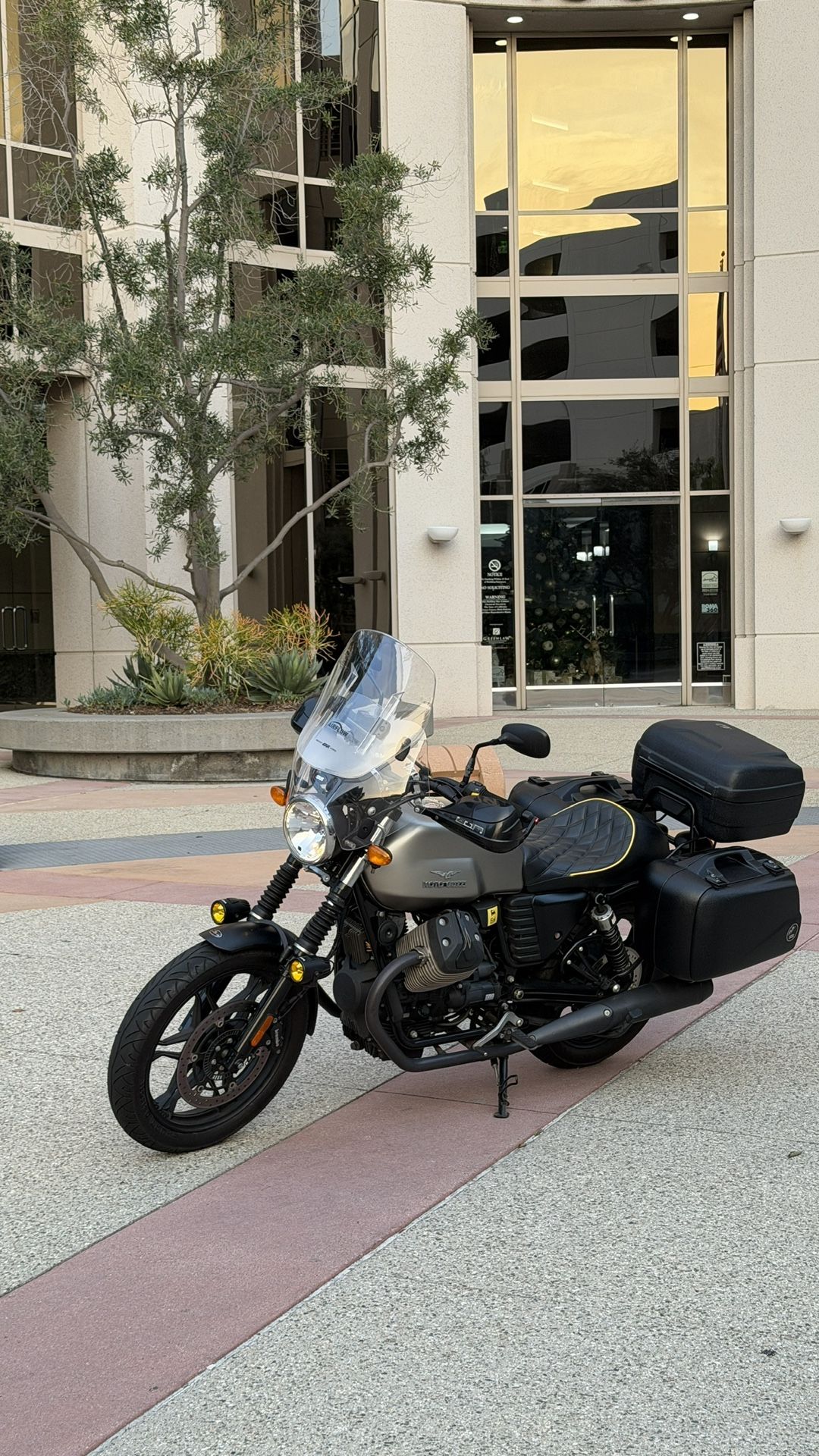 2016 Moto Guzzi V7ii Stone