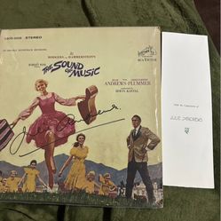 Julie Andrews signed cover only no Lp 
