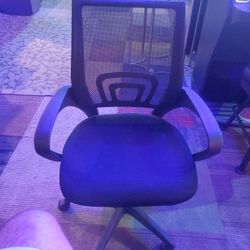 Office/casino Chair 60 In Stock