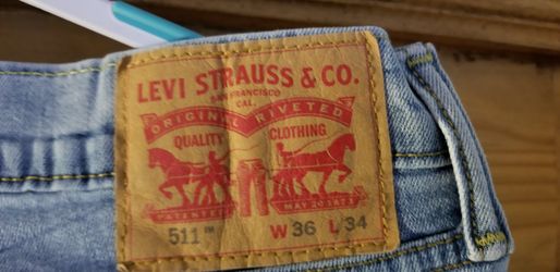 Levis