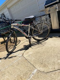 Schwinn Badger two baskets 24 inch bike