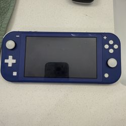 Nintendo Switch Lite With case
