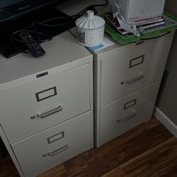 2 Filing Cabinets - Legal Size 