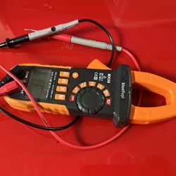 Ac/DC Amp Tester Shows NcV Mastfuyi