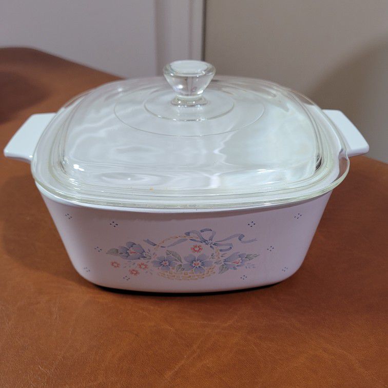 Corning Ware Vintage Country Cornflower Basket 1.5 Litters With Pyrex Lid $ 18. Pickup In Aurora.