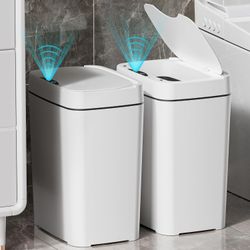 Two Smart 2.7 Gallon White Trash cans
