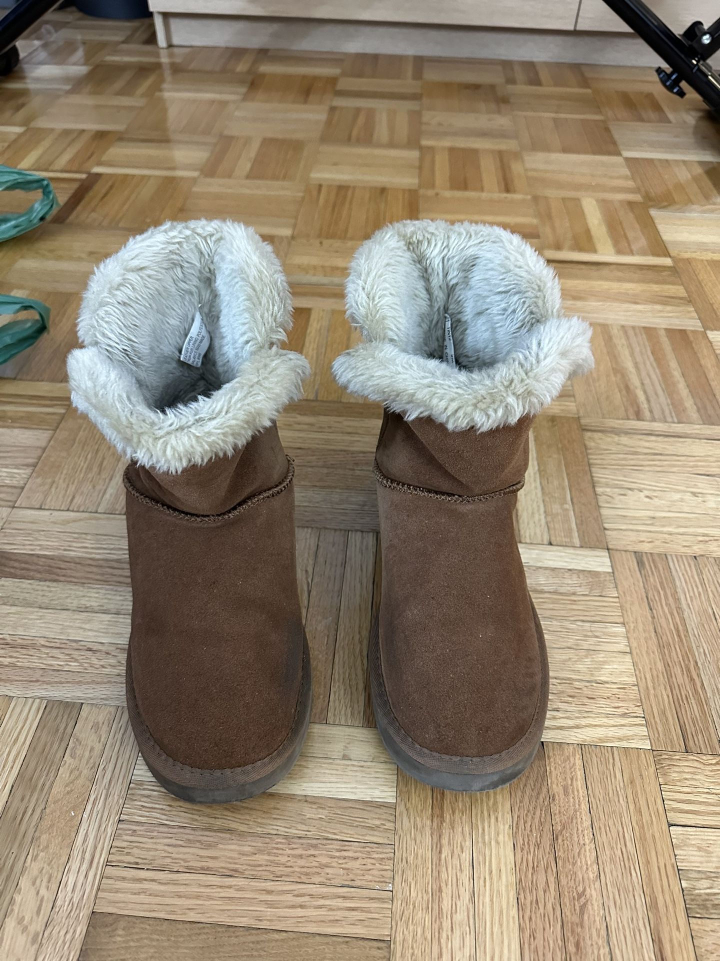 Women’s Snow Boots- Size 8.5