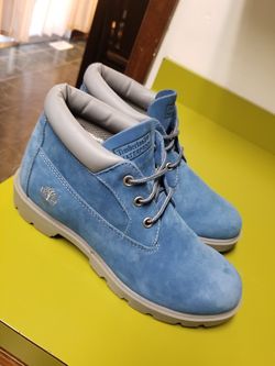 Boys timberlands boots size 5m