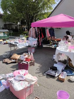 Huge yard sale today only! Saturday may 9th. Open till 4pm.