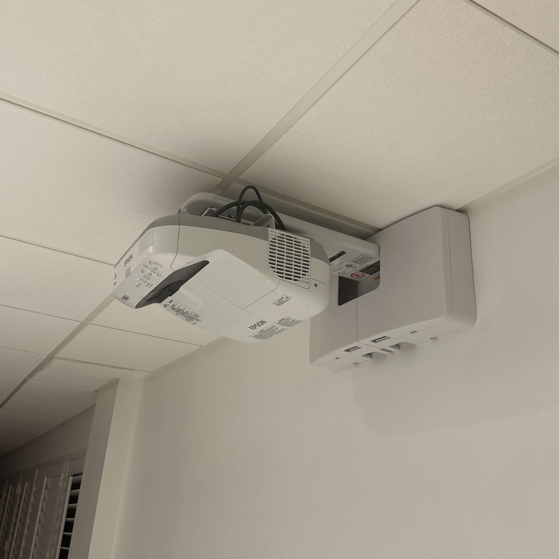 Epson Projector Barely Used