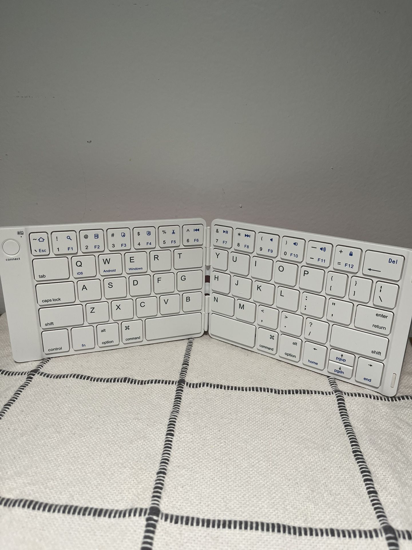 Folding Computer Keyboard