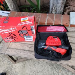 Milwaukee M12 360 Spector Kit 
